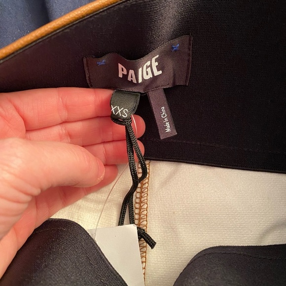 PAIGE Sheena Faux Leather Leggings in Argan New with Tags - Picture 9 of 9